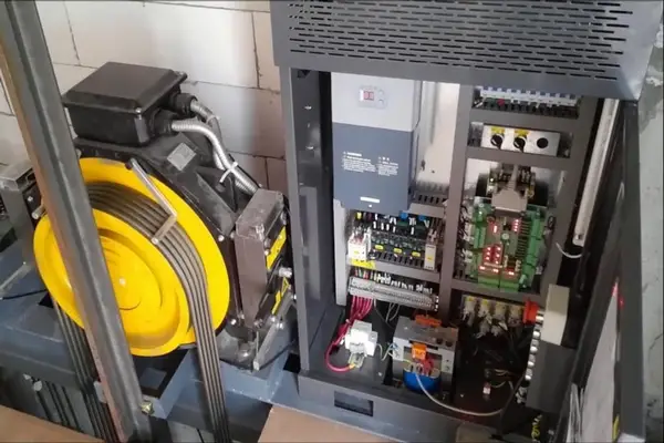 درایو آسانسور چیست