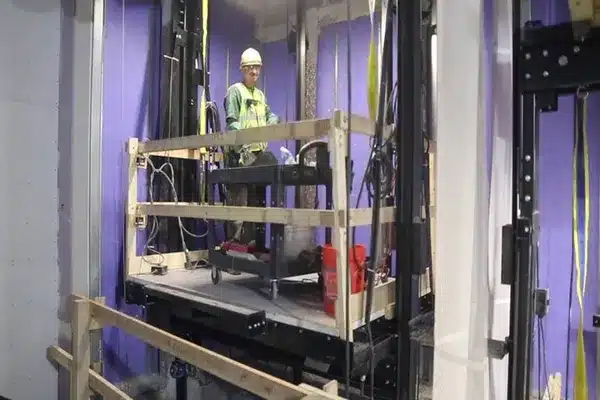 انواع یوک آسانسور