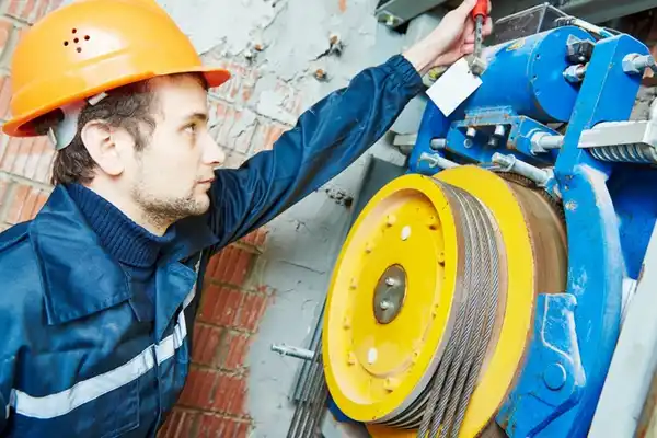 تفاوت قیمت آسانسور هیدرولیک و کششی