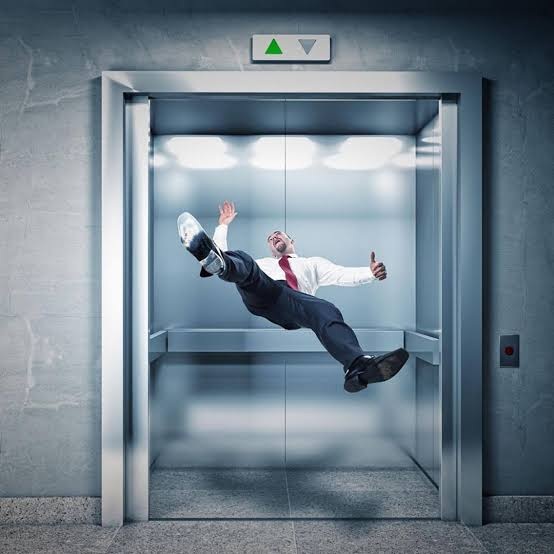 اگر آسانسور سقوط کرد چه کنیم؟ اگر آسانسور سقوط کرد چه کنیم؟