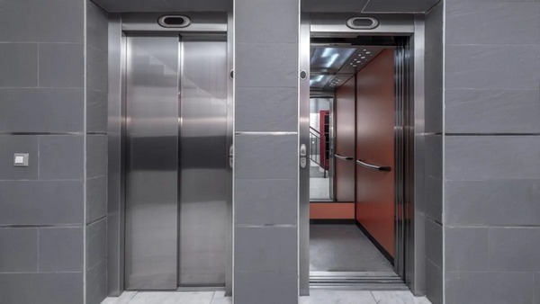 هزینه و قیمت آسانسور ۶ نفره برای ۴ طبقه هزینه و قیمت آسانسور 6 نفره برای 4 طبقه